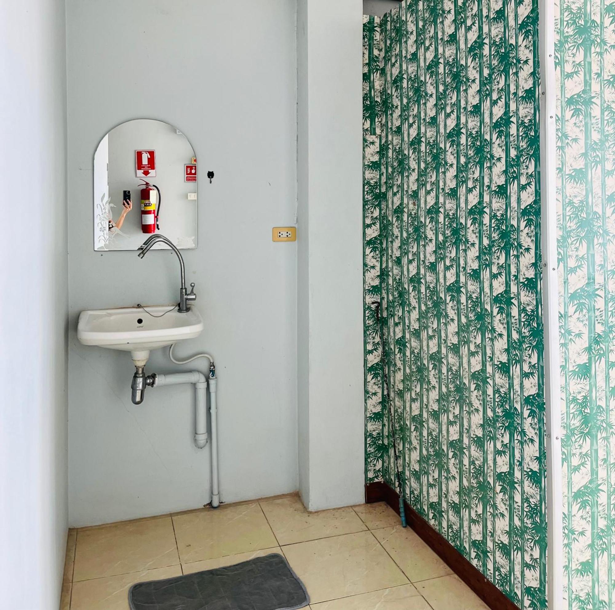 Patone Hostel Phranakhonszi Ajutthaja Kültér fotó